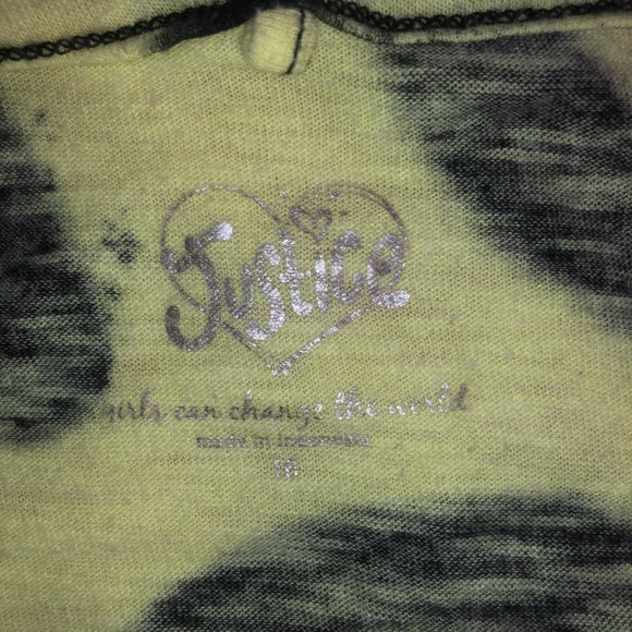 tshirt - Picture 2 of 3